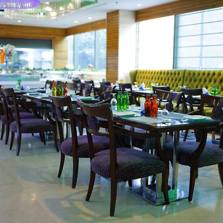 Skycity Hotel Gurgaon Luaran gambar